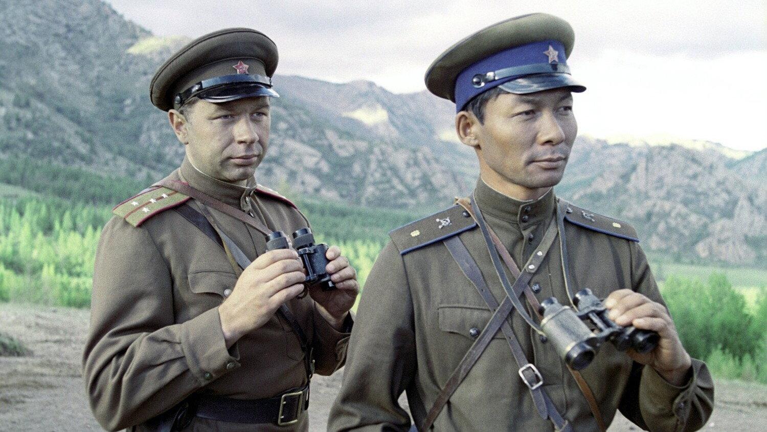 Via Gobi and Khingan 1981 movie scene