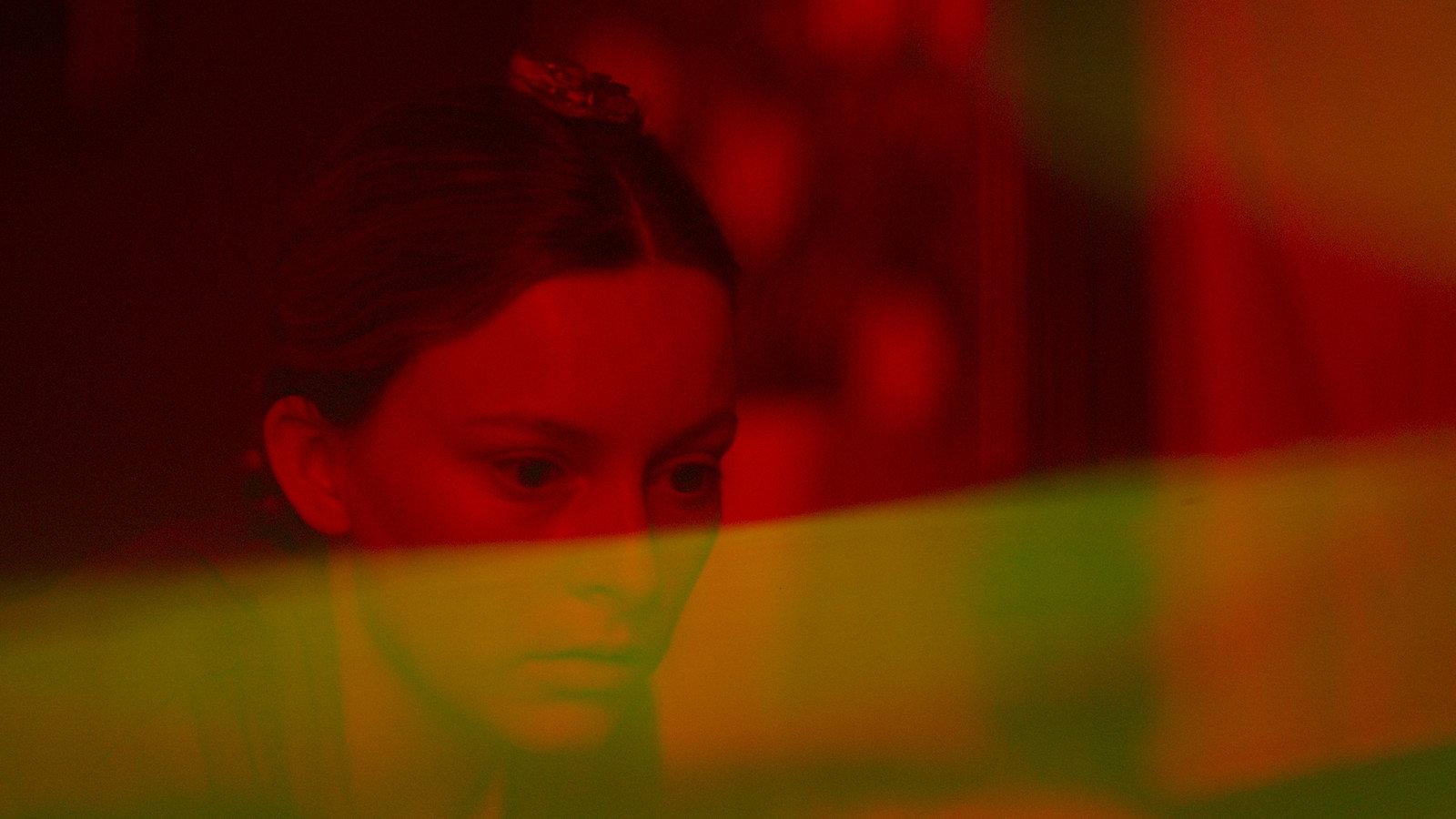 Please Speak Continuously and Describe Your Experiences as They Come to You 2019 movie scene