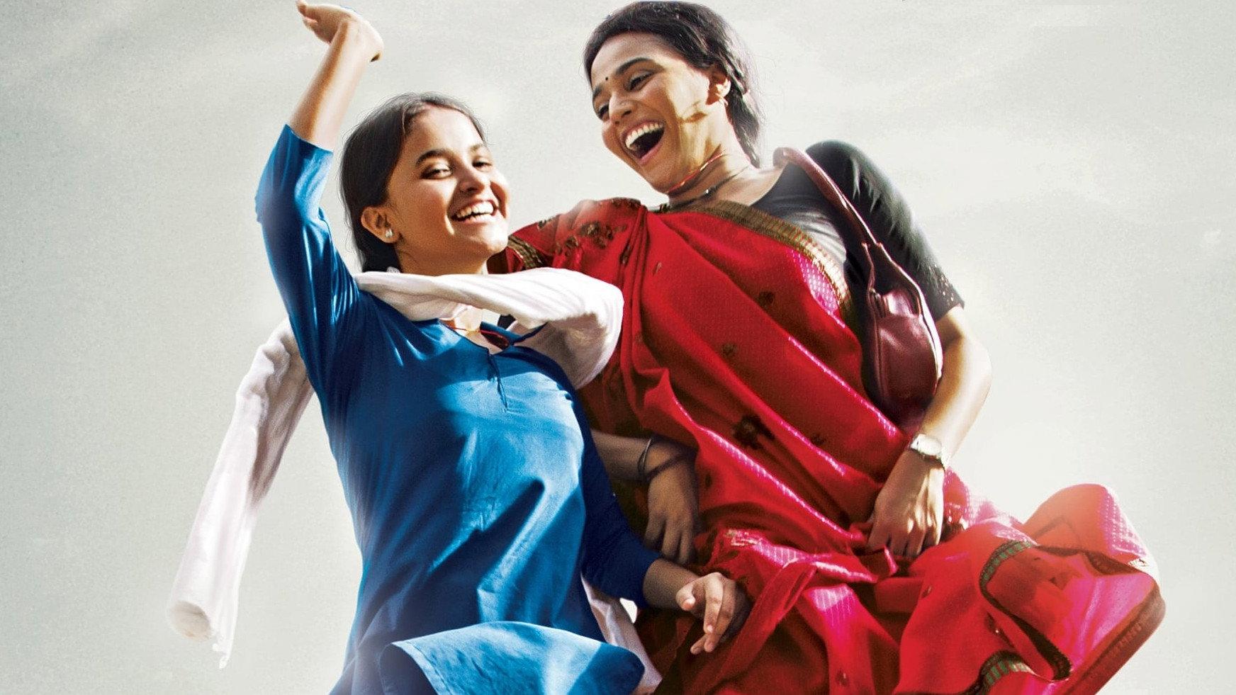 Nil Battey Sannata 2016 movie scene
