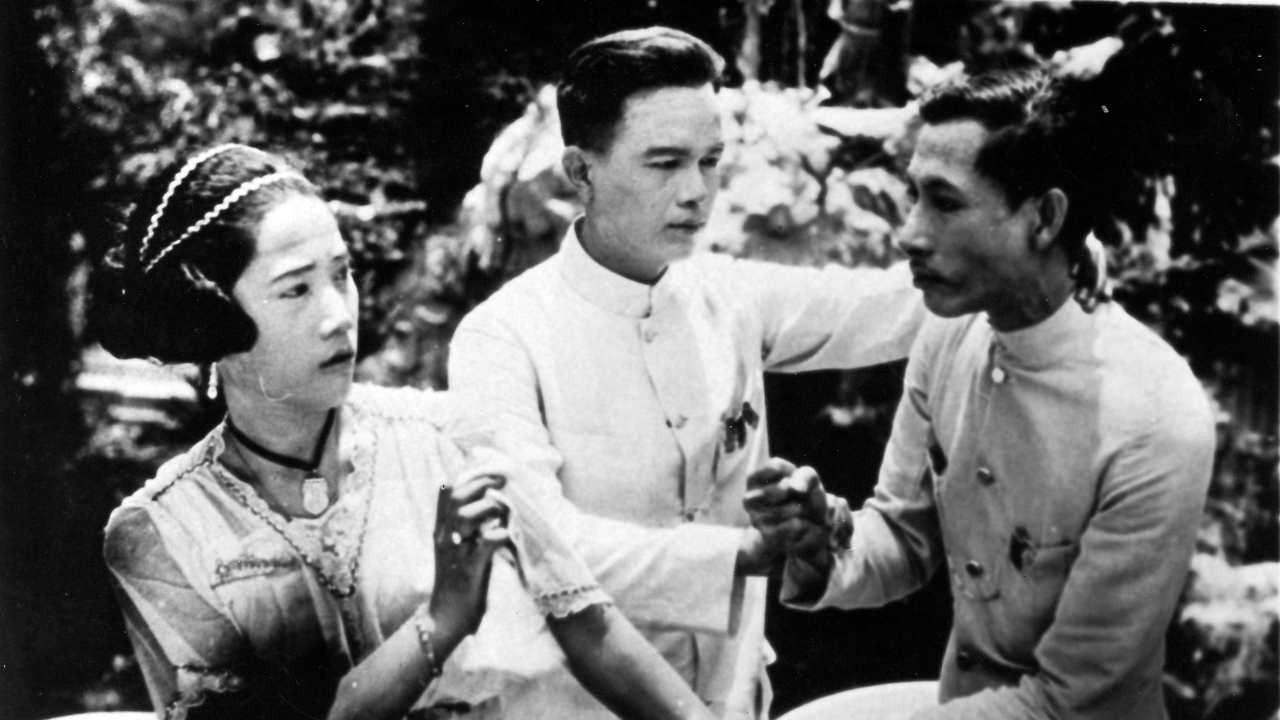 Miss Suwanna of Siam 1923 movie scene