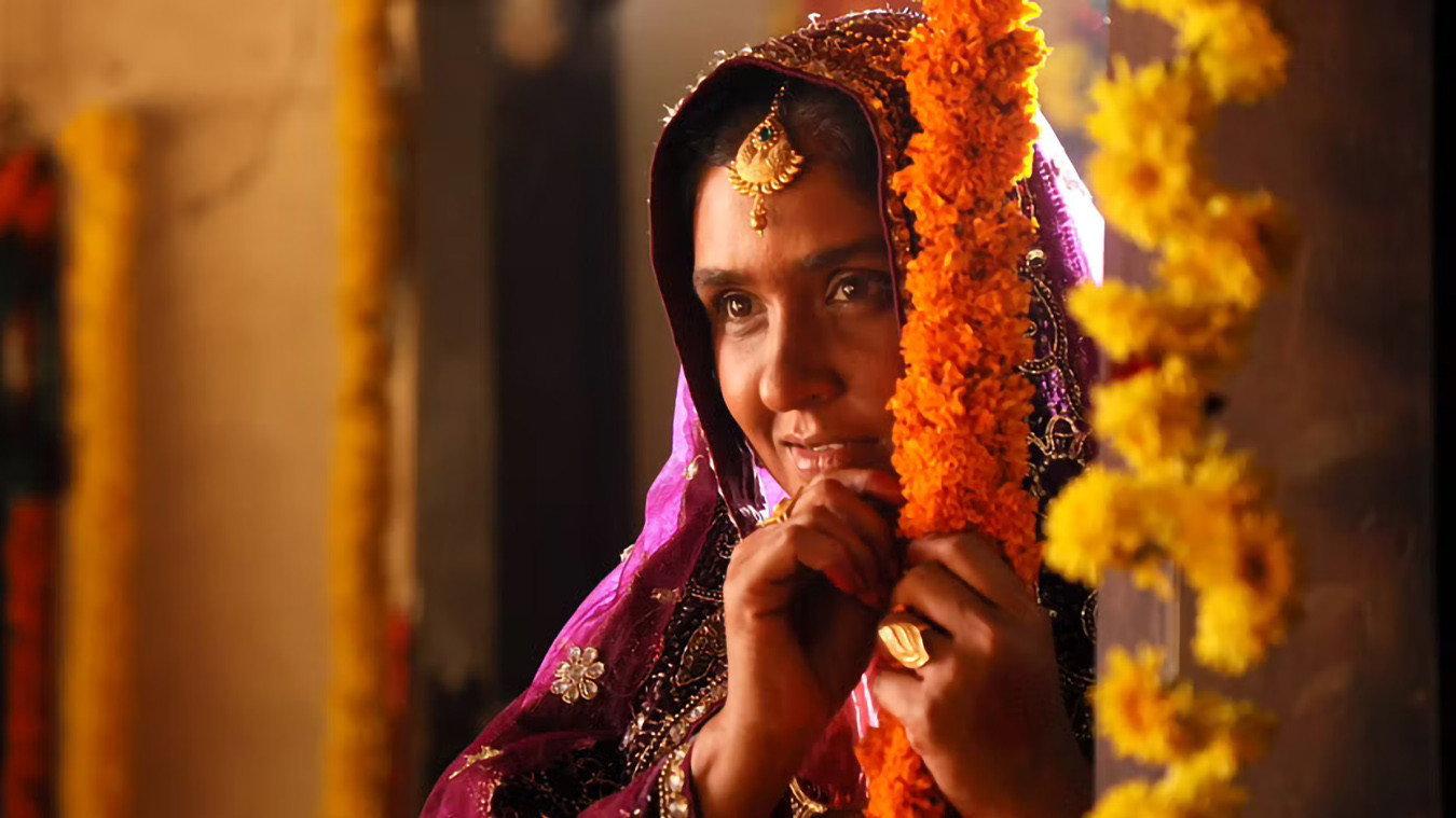 Saara Vajra 2022 movie scene