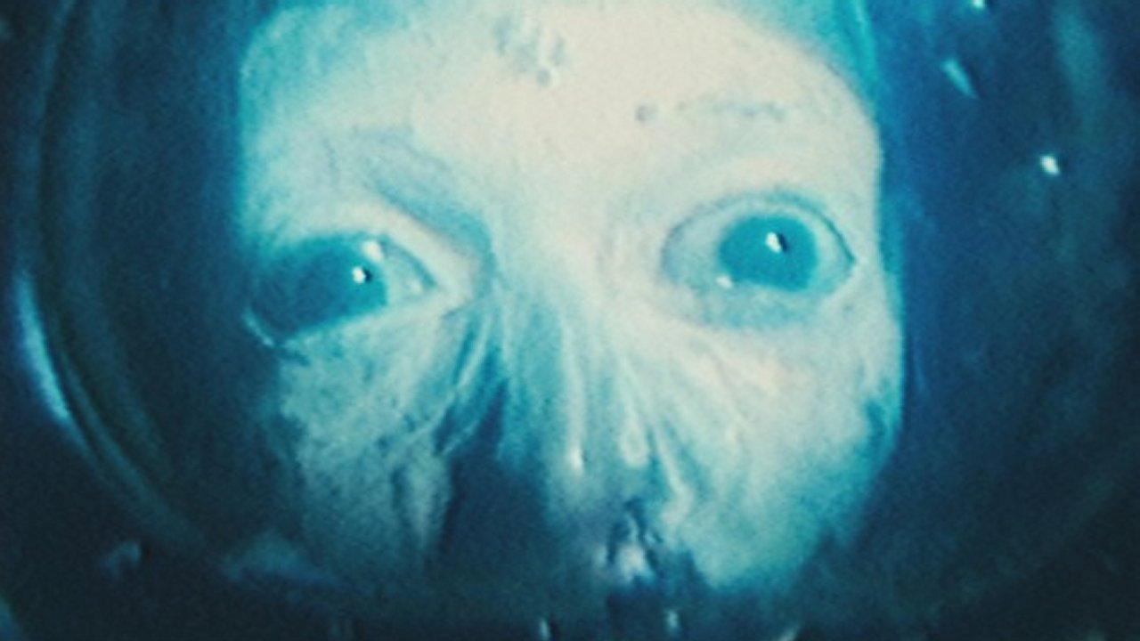 The Mirror Without Image 2026 movie scene