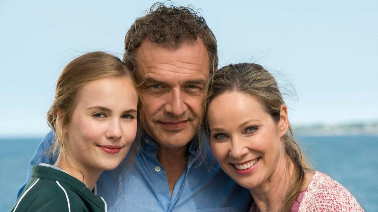 Katie Fforde: Mein Wunschkind 2015 movie scene