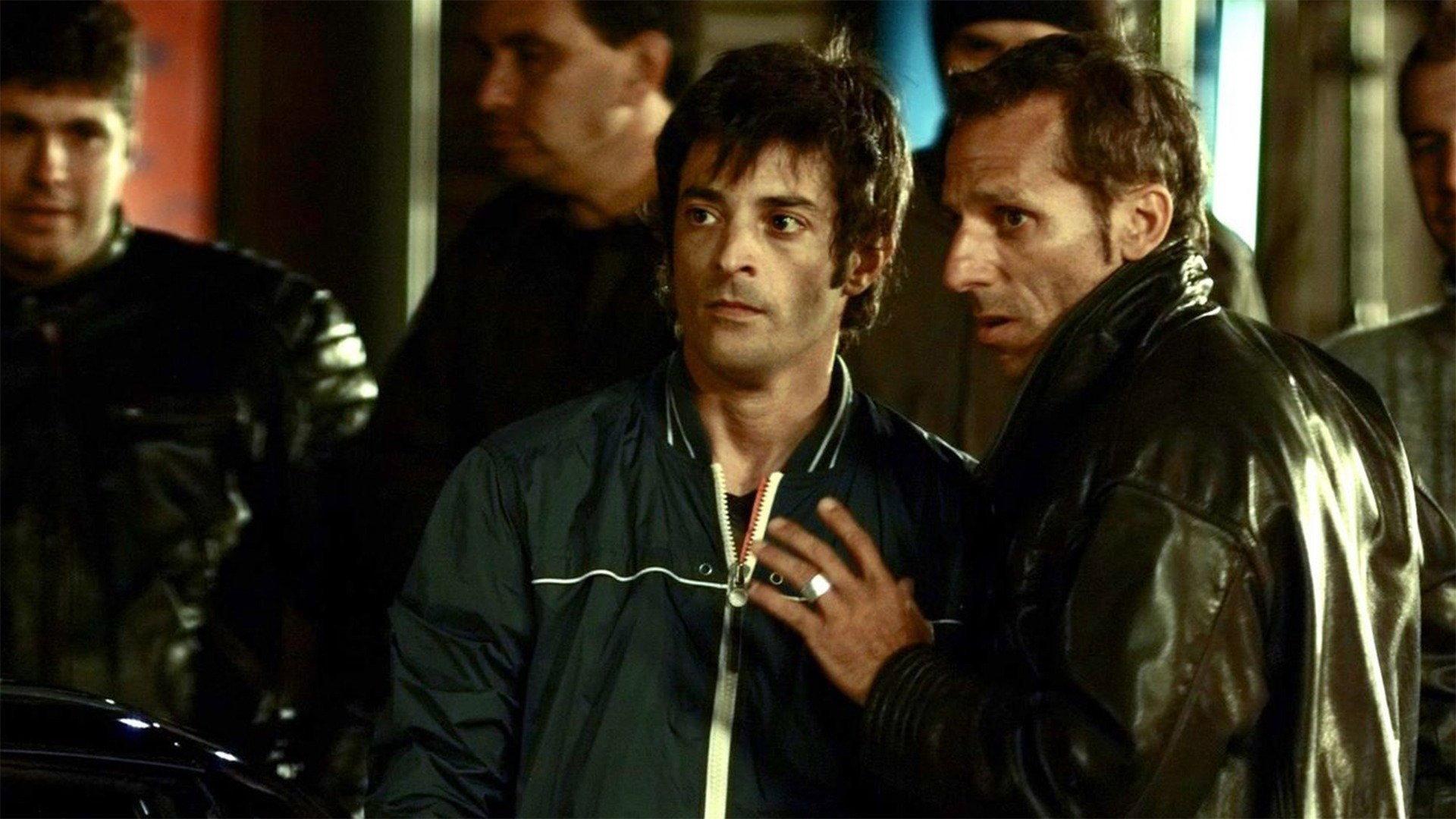 La leyenda 2008 movie scene