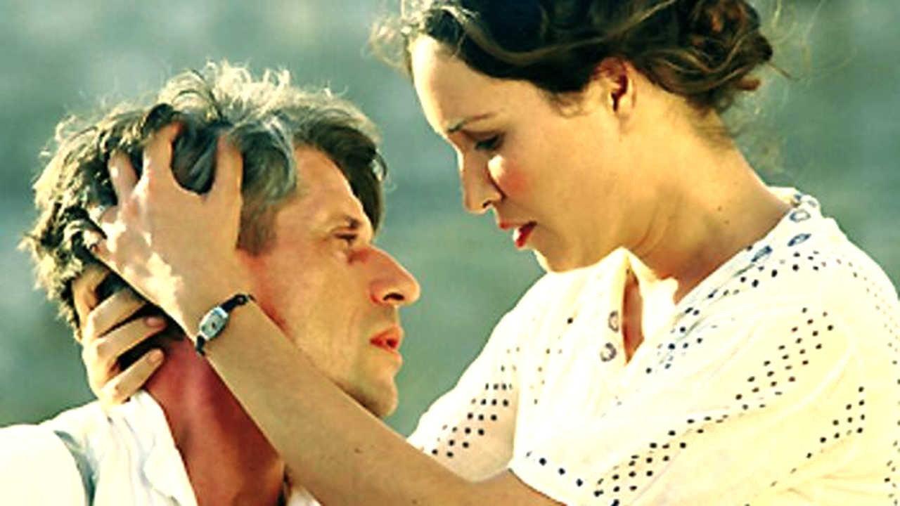 Bella ciao 2000 movie scene