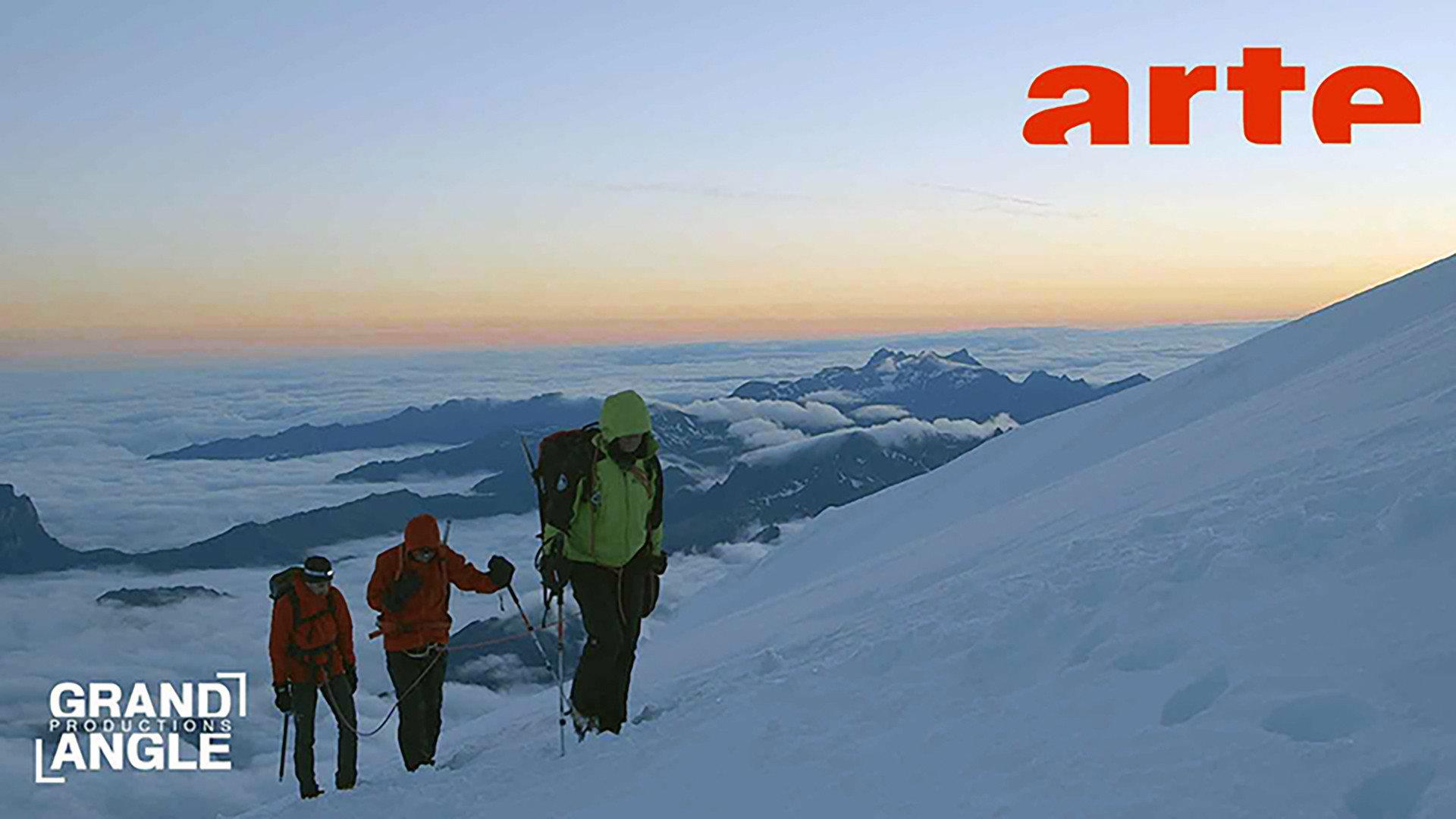 Objectif Mont Blanc, sur les traces d'un géant 2014 movie scene
