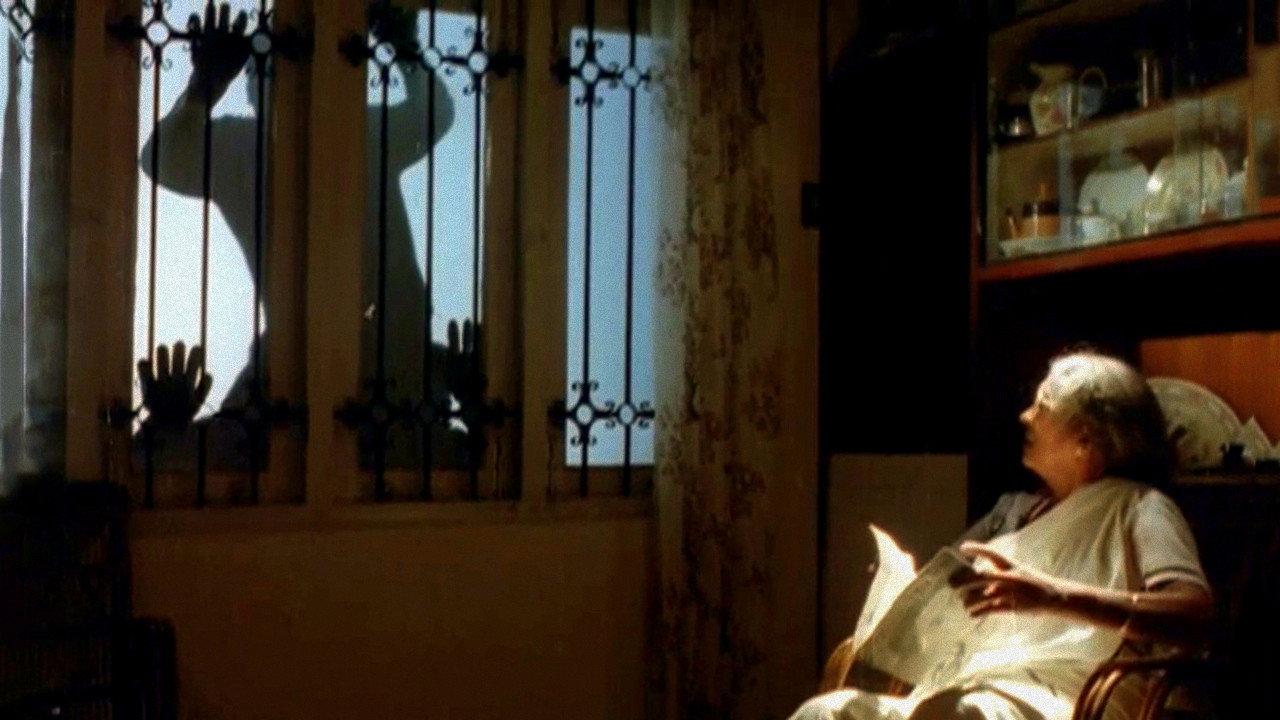 In Harihar Nagar 1990 movie scene