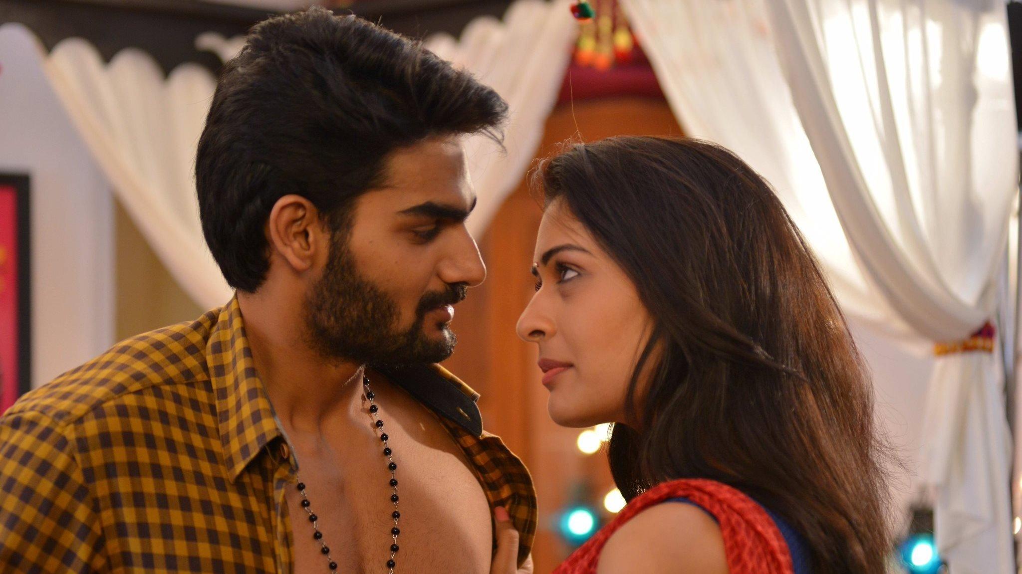 RX 100 2018 movie scene