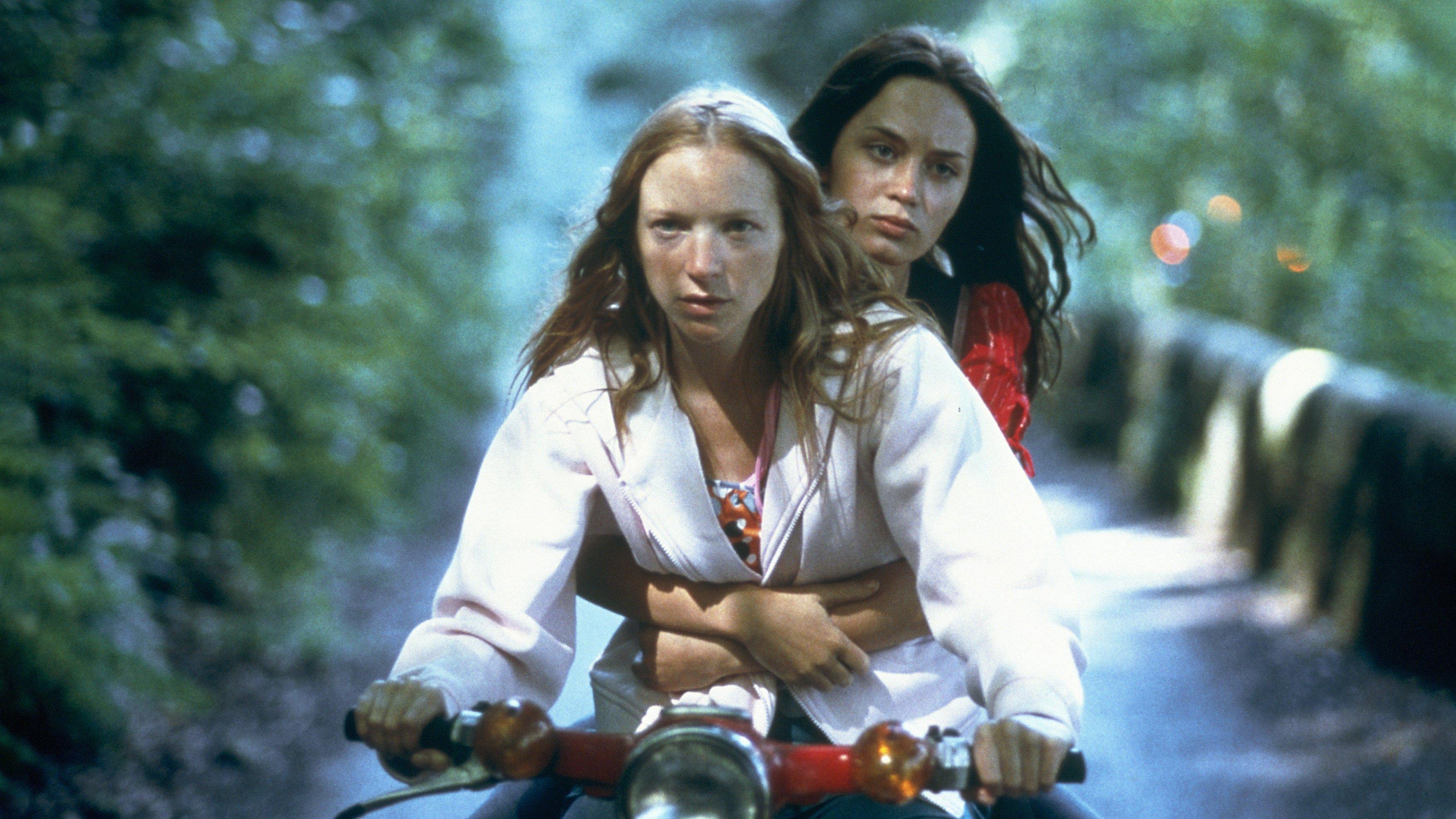 My Summer of Love 2005 movie scene
