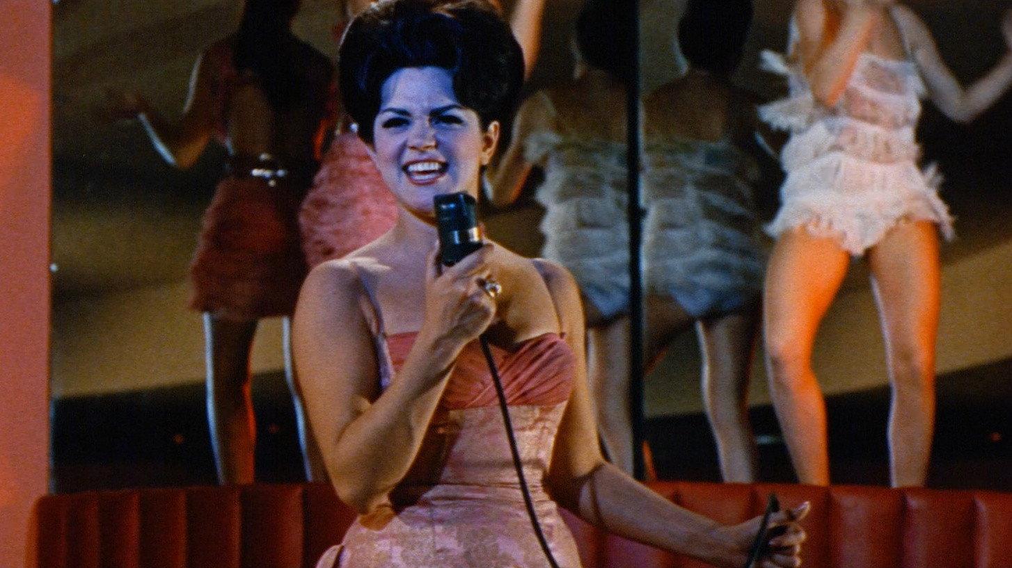 Psycho a Go Go 1965 movie scene