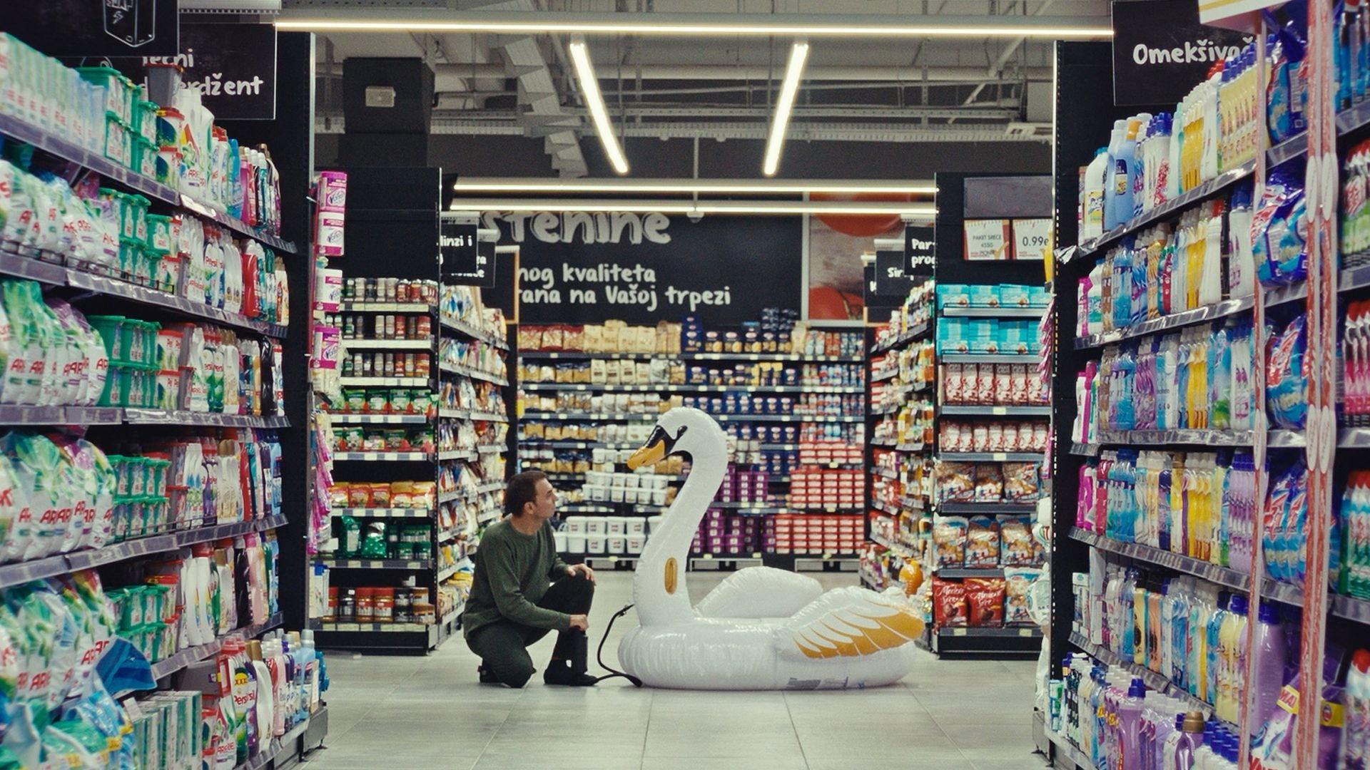 Supermarket 2023 movie scene