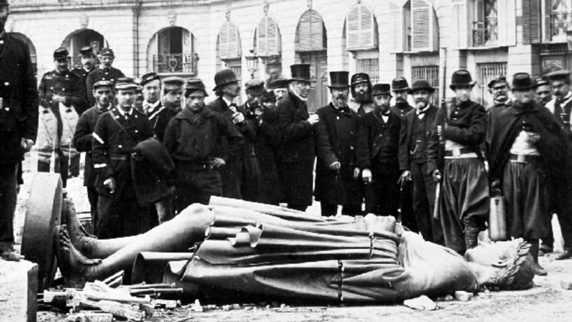 La Commune de Paris 1871 2004 movie scene