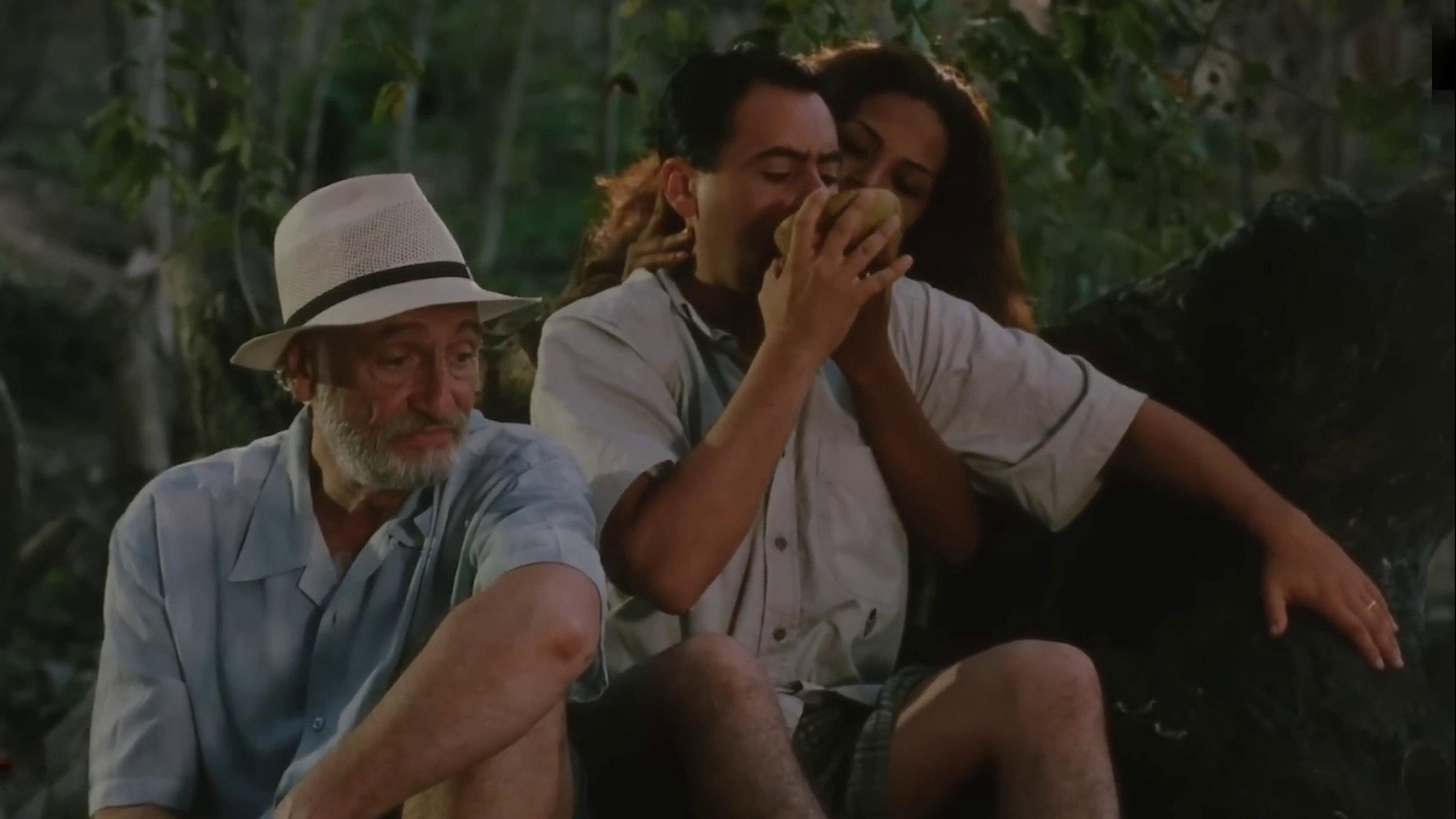 Dreams from the Middle of the World 1999 movie scene