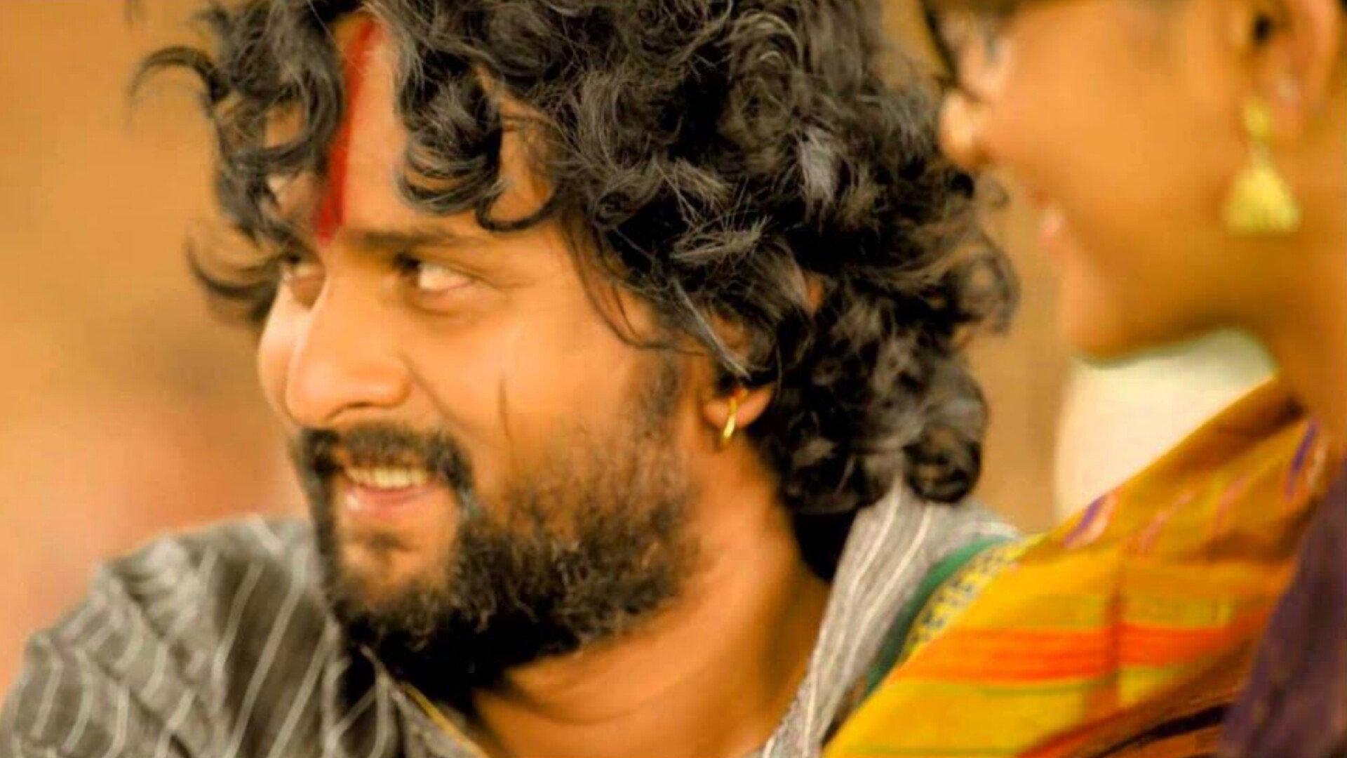 Bahuparaak 2014 movie scene