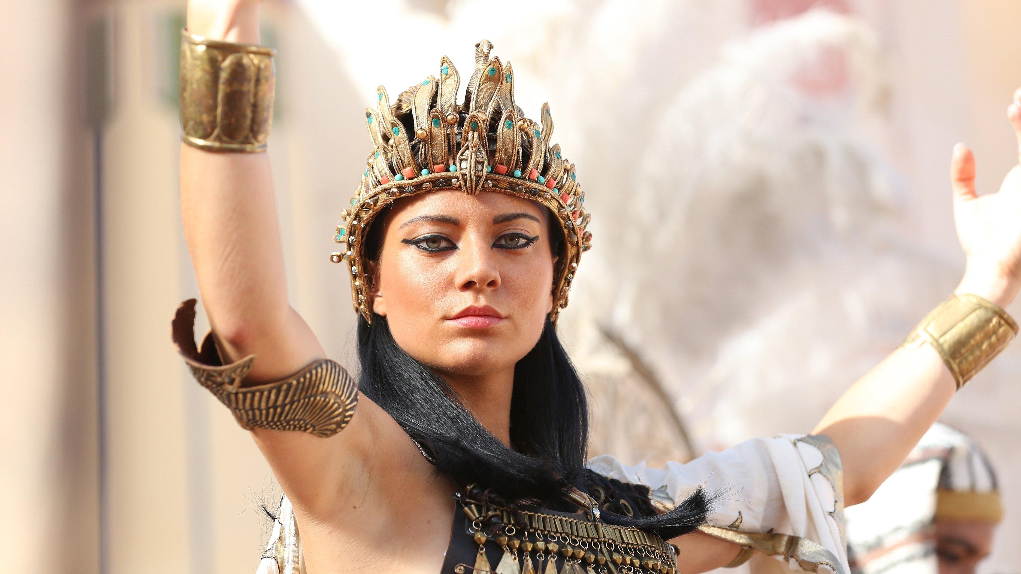Cleopatra: Mother, Mistress, Murderer, Queen 2016 movie scene