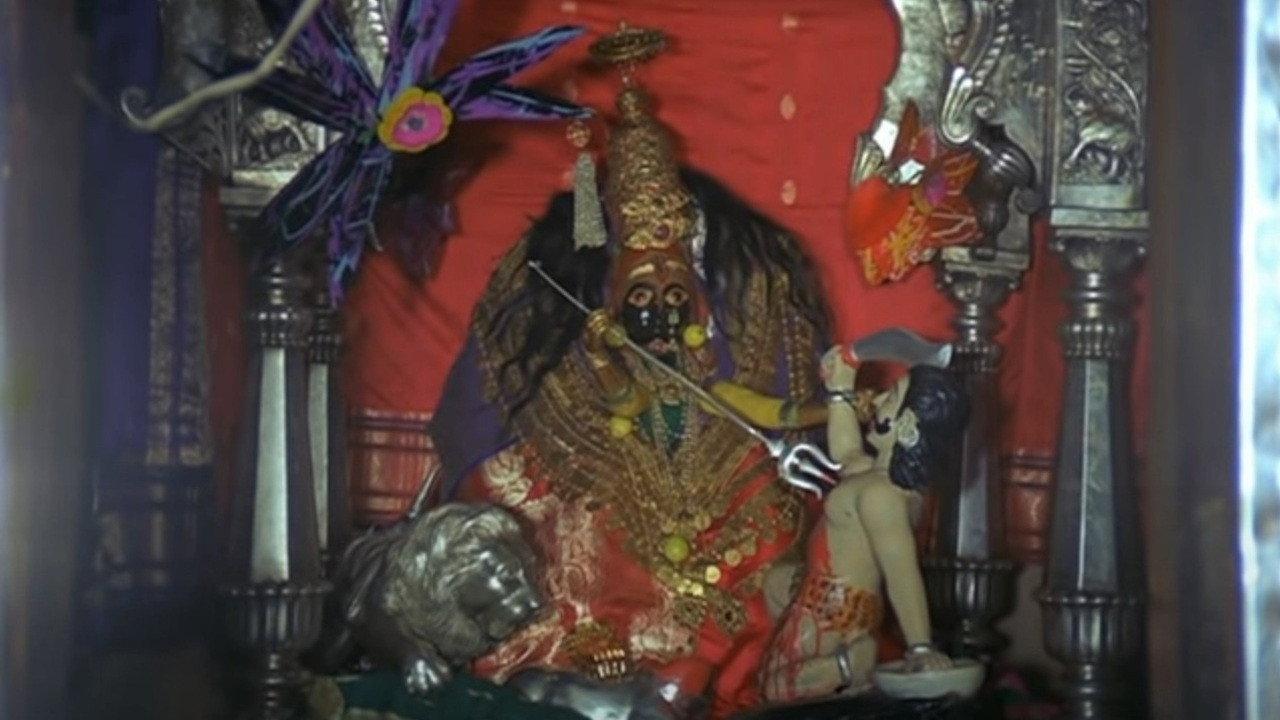 Aai Tulja Bhawani 1987 movie scene