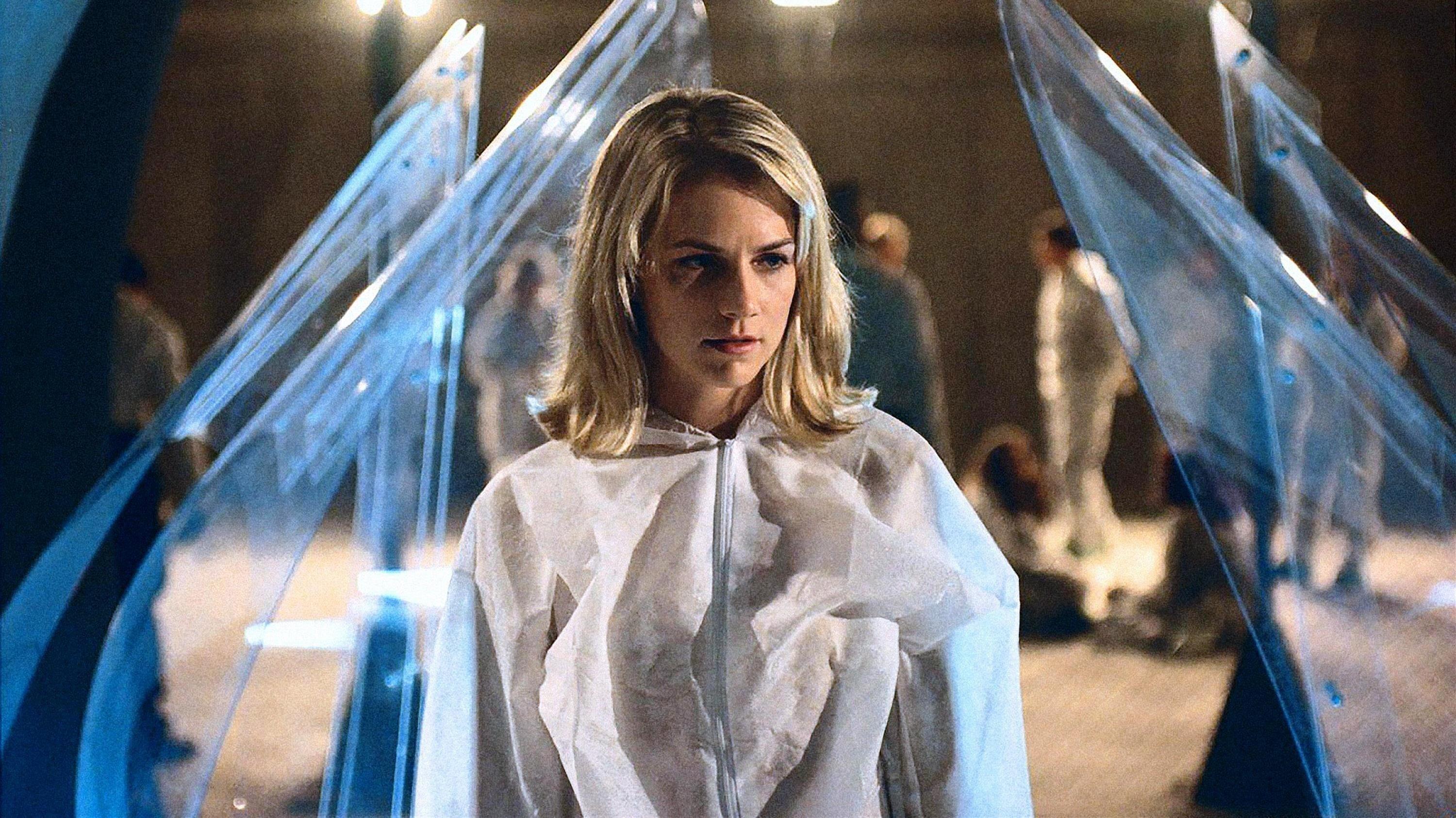 Alien Siege 2005 movie scene