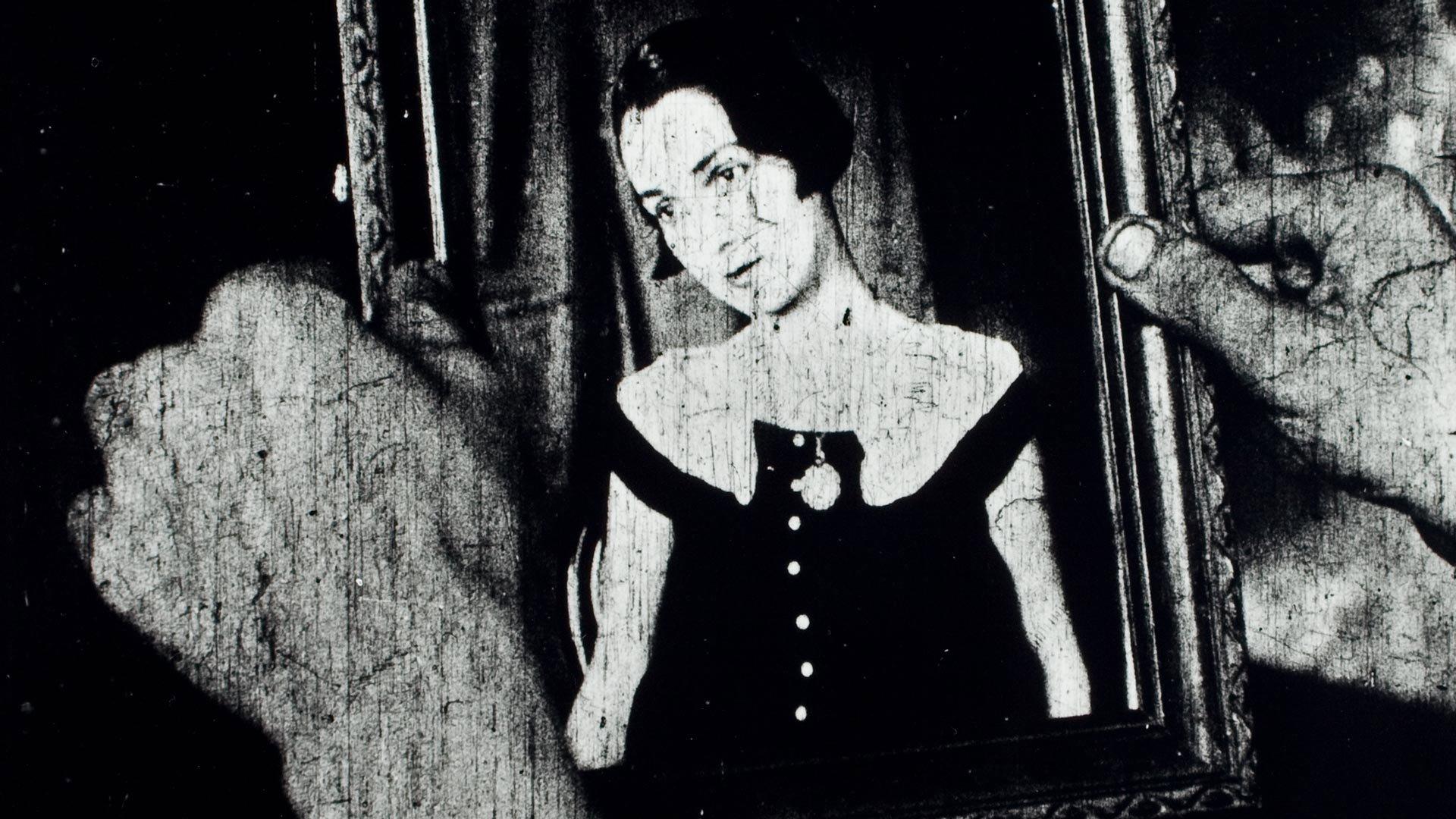 The Daughter of the Lawyer 1926 movie scene