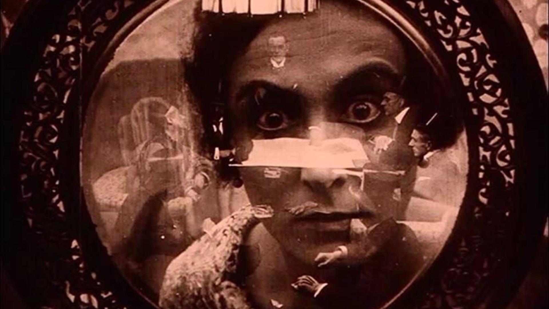 The Spiders: Part 1 - The Golden Sea 1919 movie scene