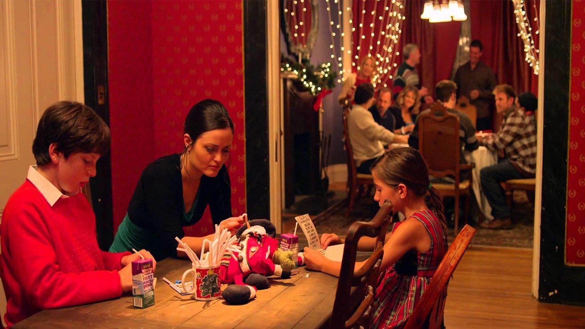 Love at the Christmas Table 2012 movie scene