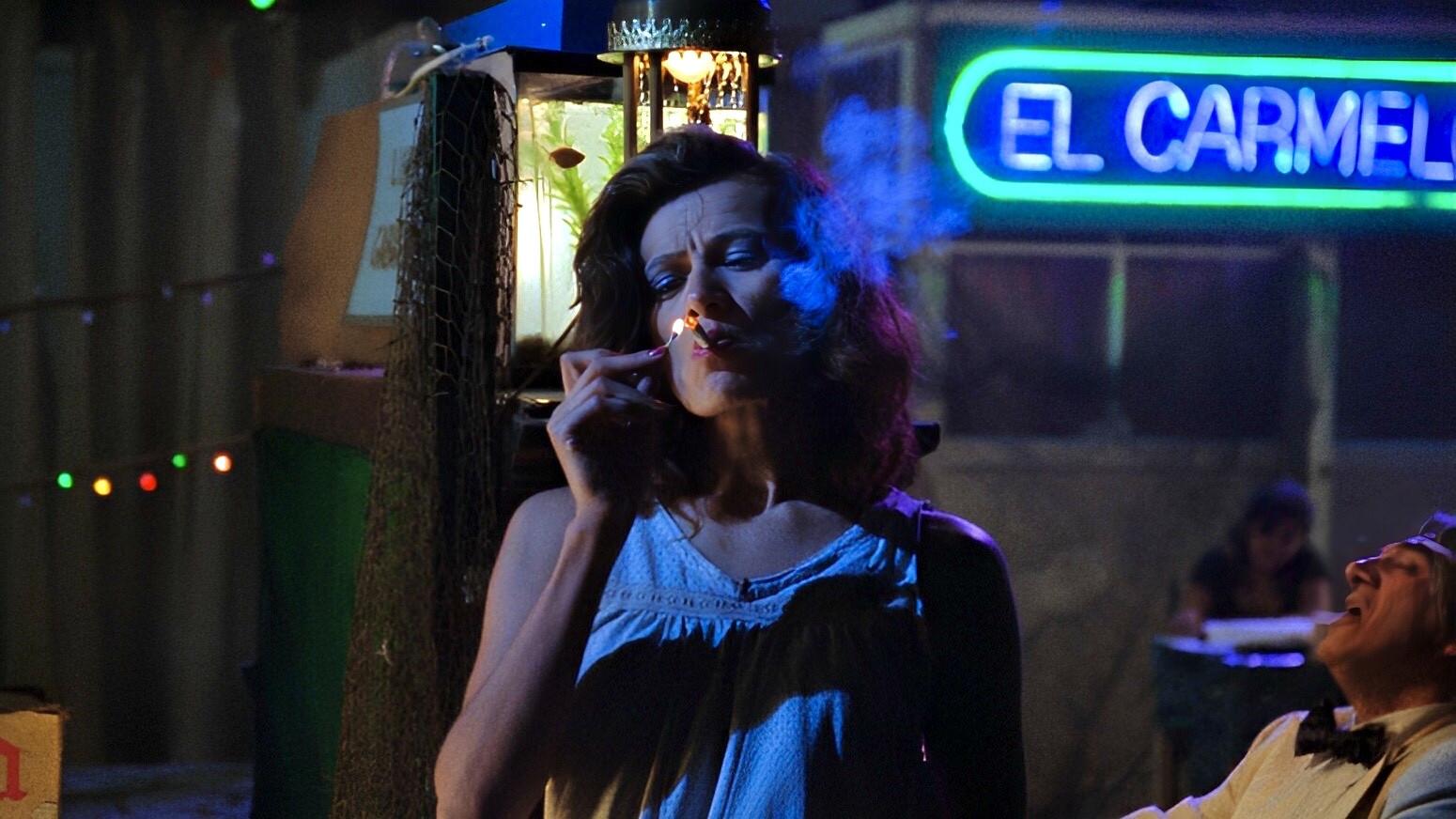 La mujer del puerto 1996 movie scene