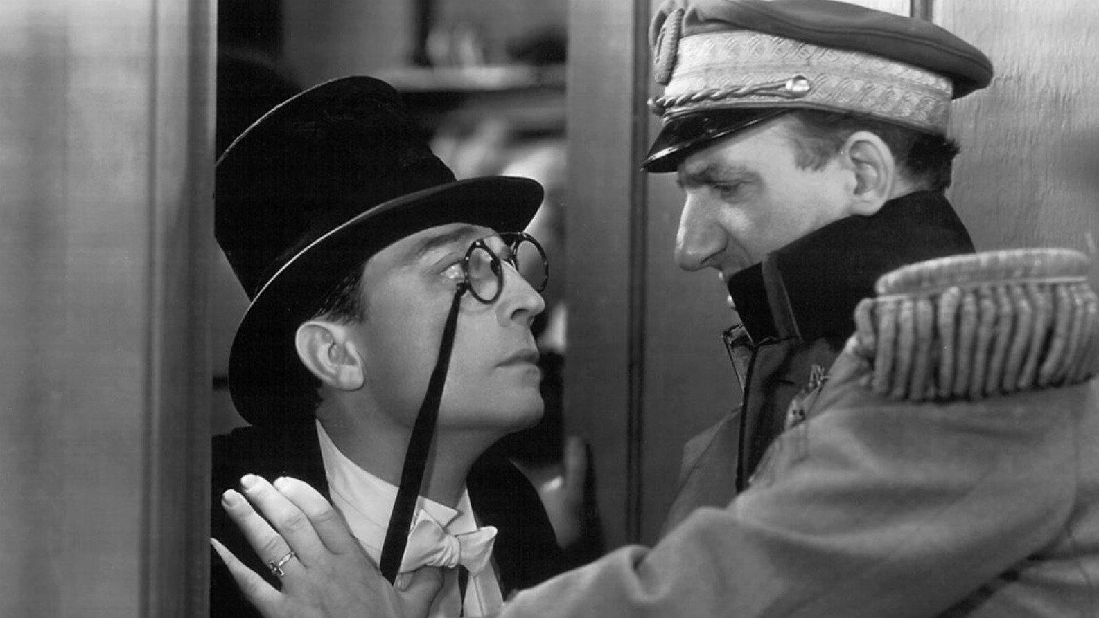 Speak Easily 1932 movie scene