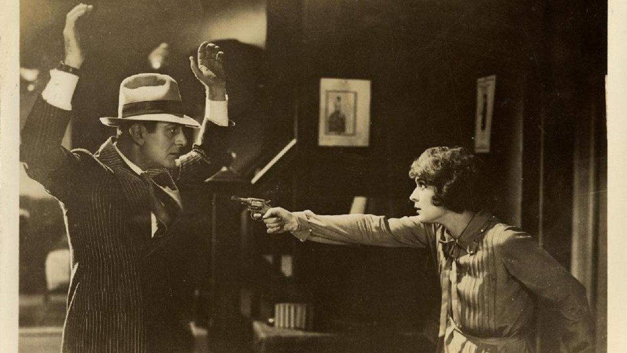 Fifth Avenue 1926 movie scene