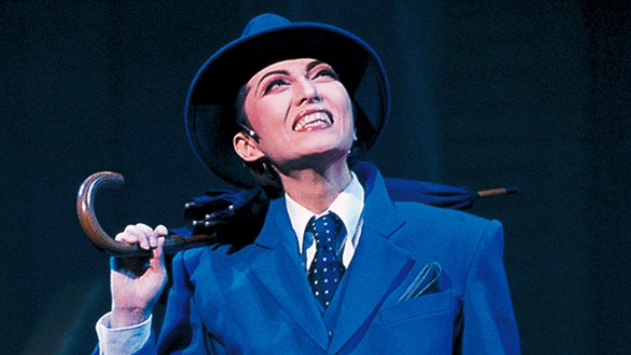 Singin' in the Rain 2003 movie scene