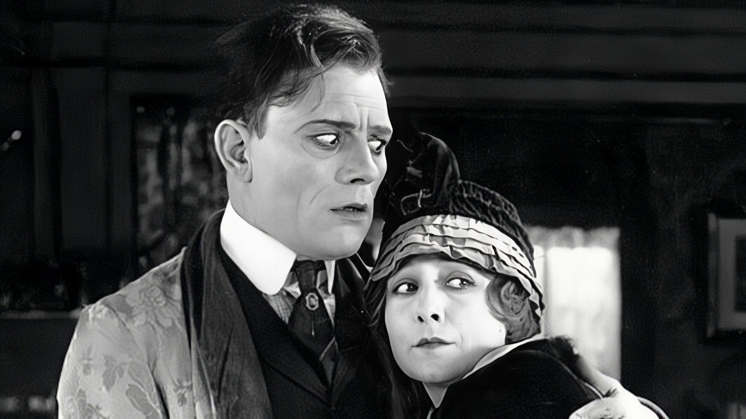 Triumph 1917 movie scene