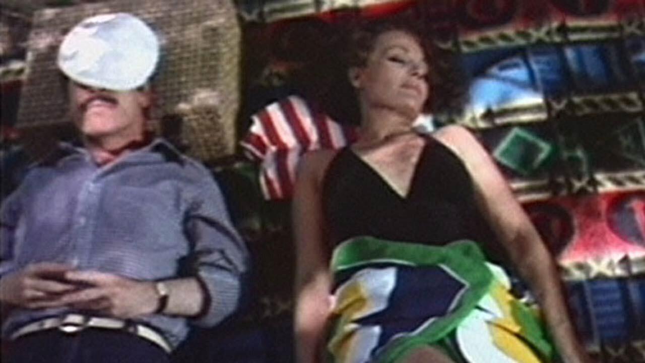 Nosotros, los decentes 1976 movie scene