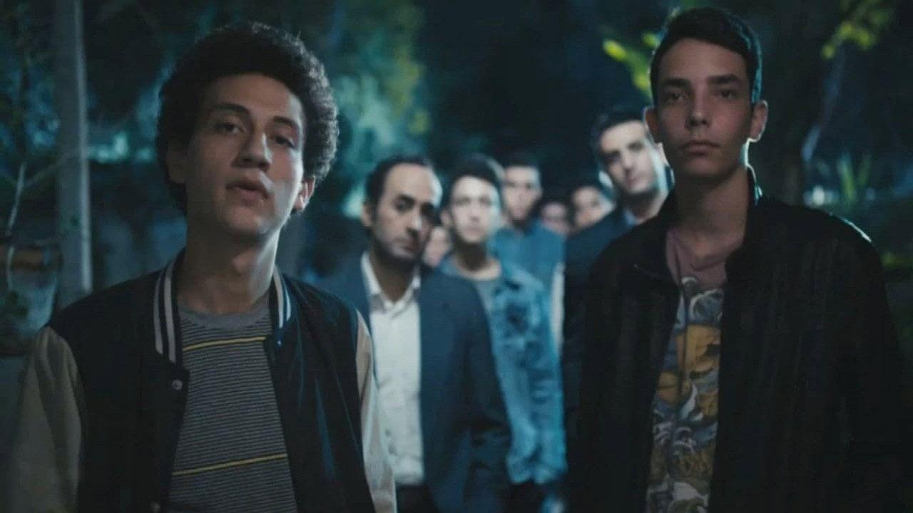 4G 2015 movie scene