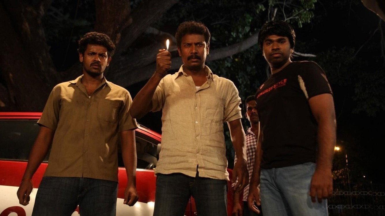 Budhanin Sirippu 2015 movie scene