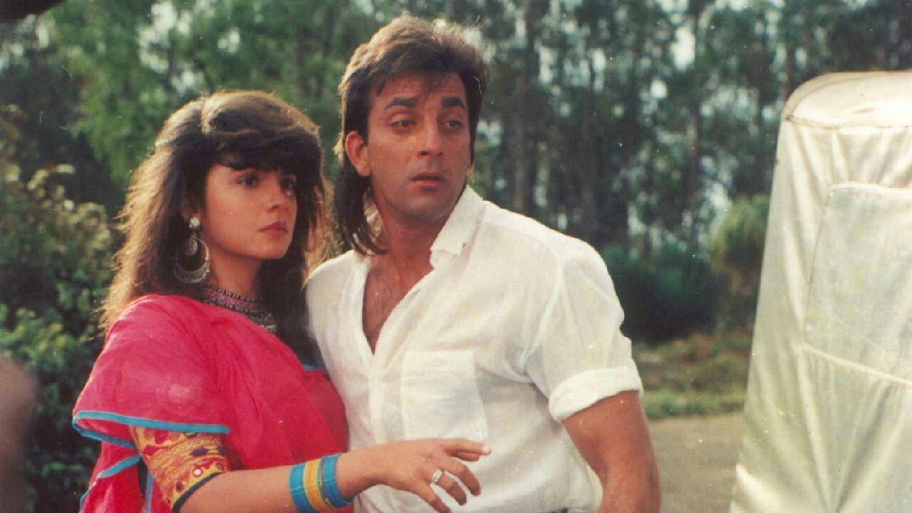 Sadak 1991 movie scene