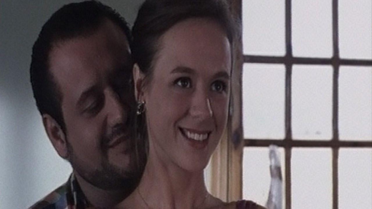 House out of Town 1995 movie scene