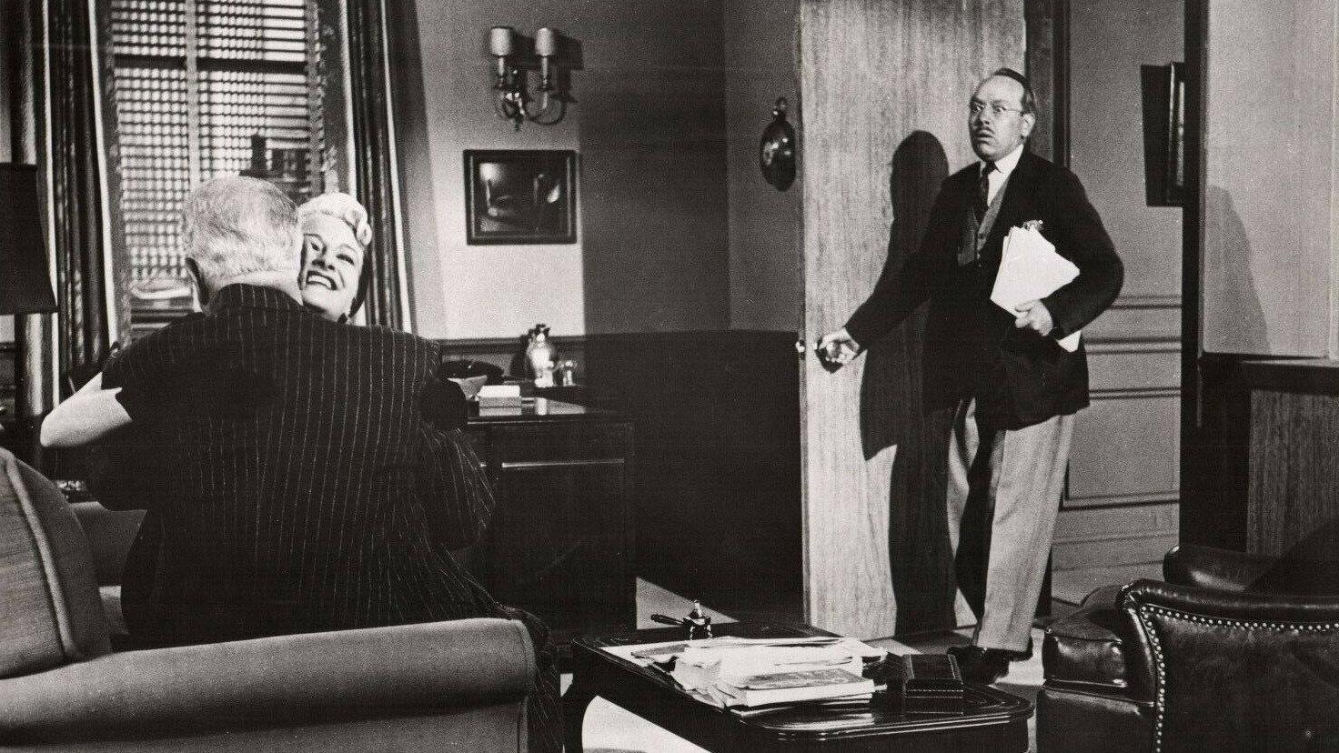 Paris Model 1953 movie scene