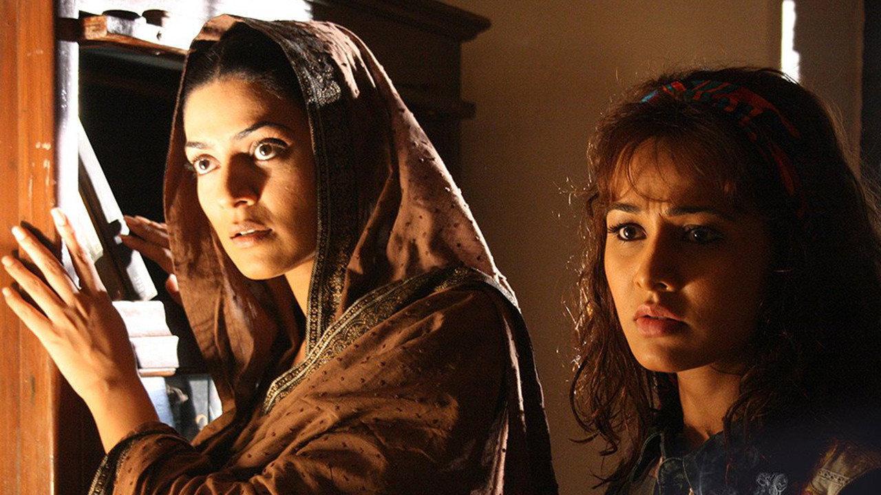 Ram Gopal Varma Ki Aag 2007 movie scene