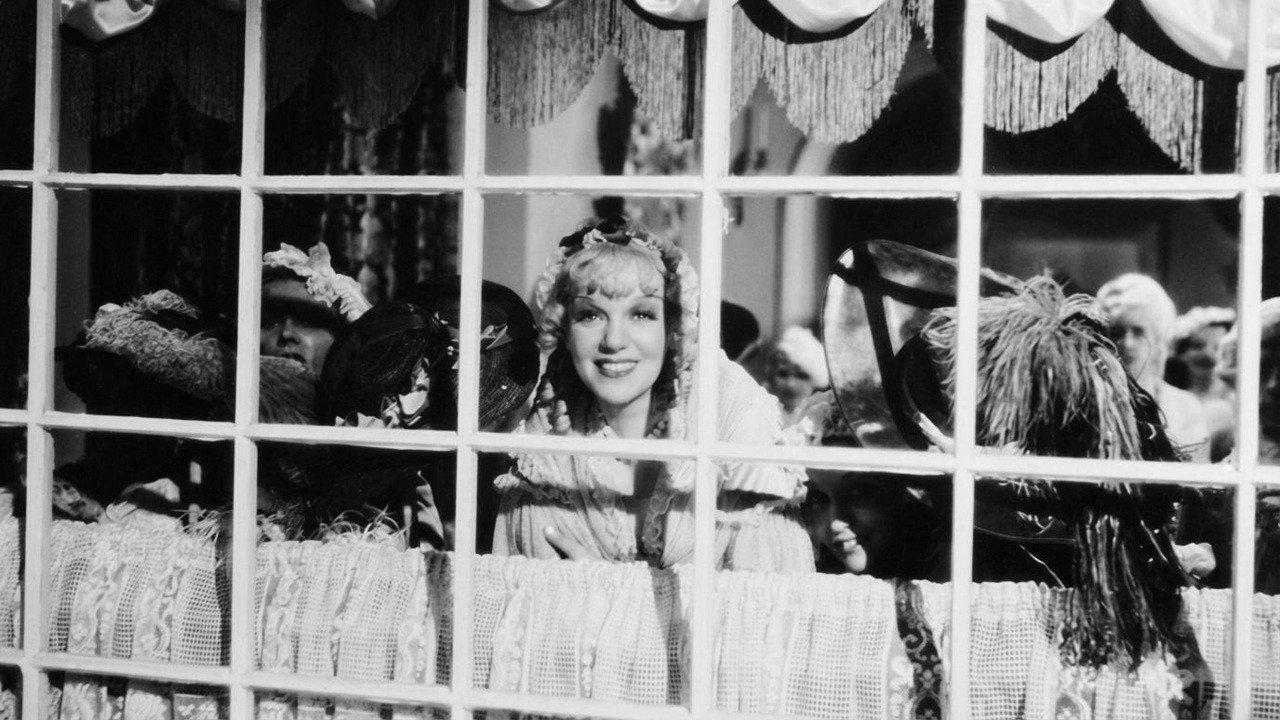 I Give My Heart 1935 movie scene