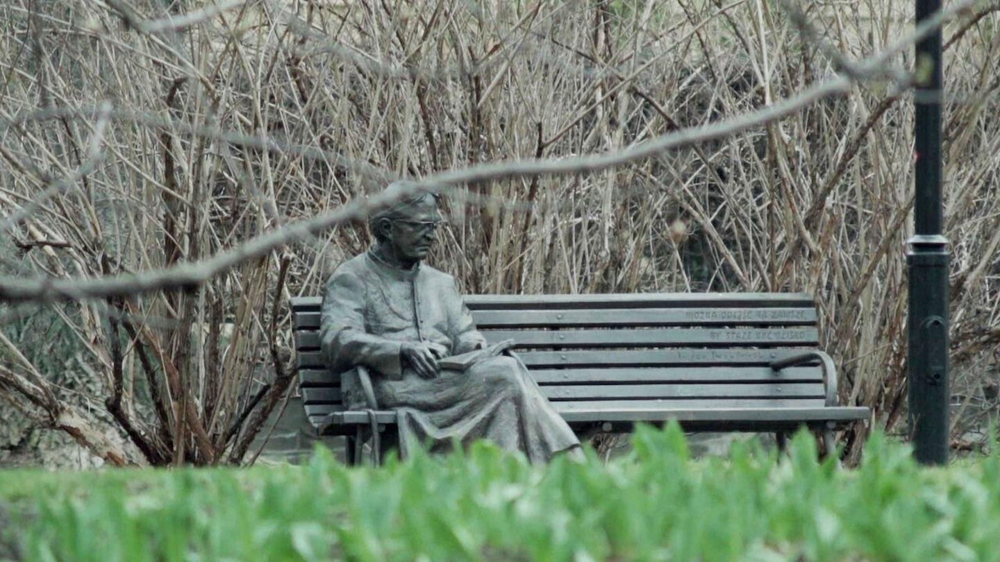 Unfinished Time: The Poems of Father Jan Twardowski 2015 movie scene