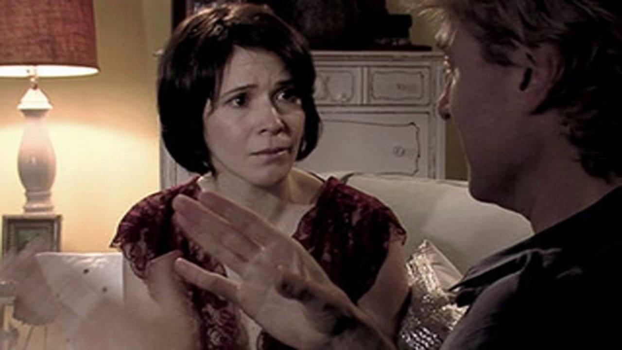 Universal Signs 2008 movie scene