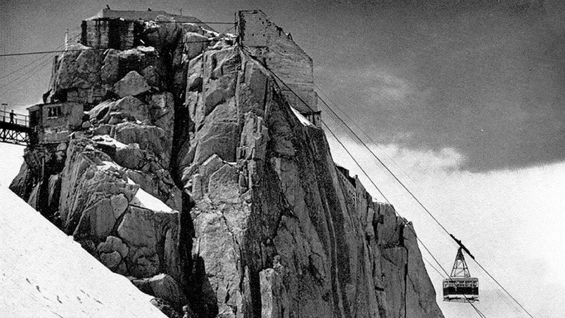 Entre Ciel et Neige 1960 movie scene