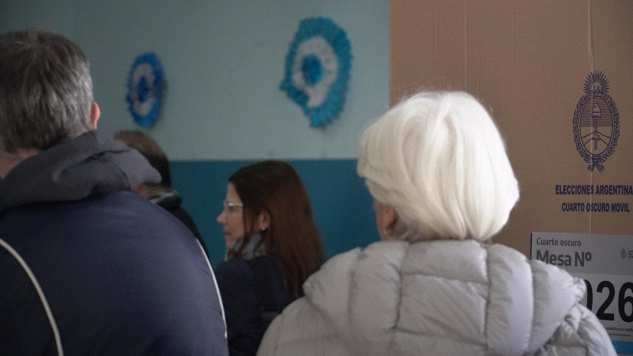 El voto es secreto 2024 movie scene