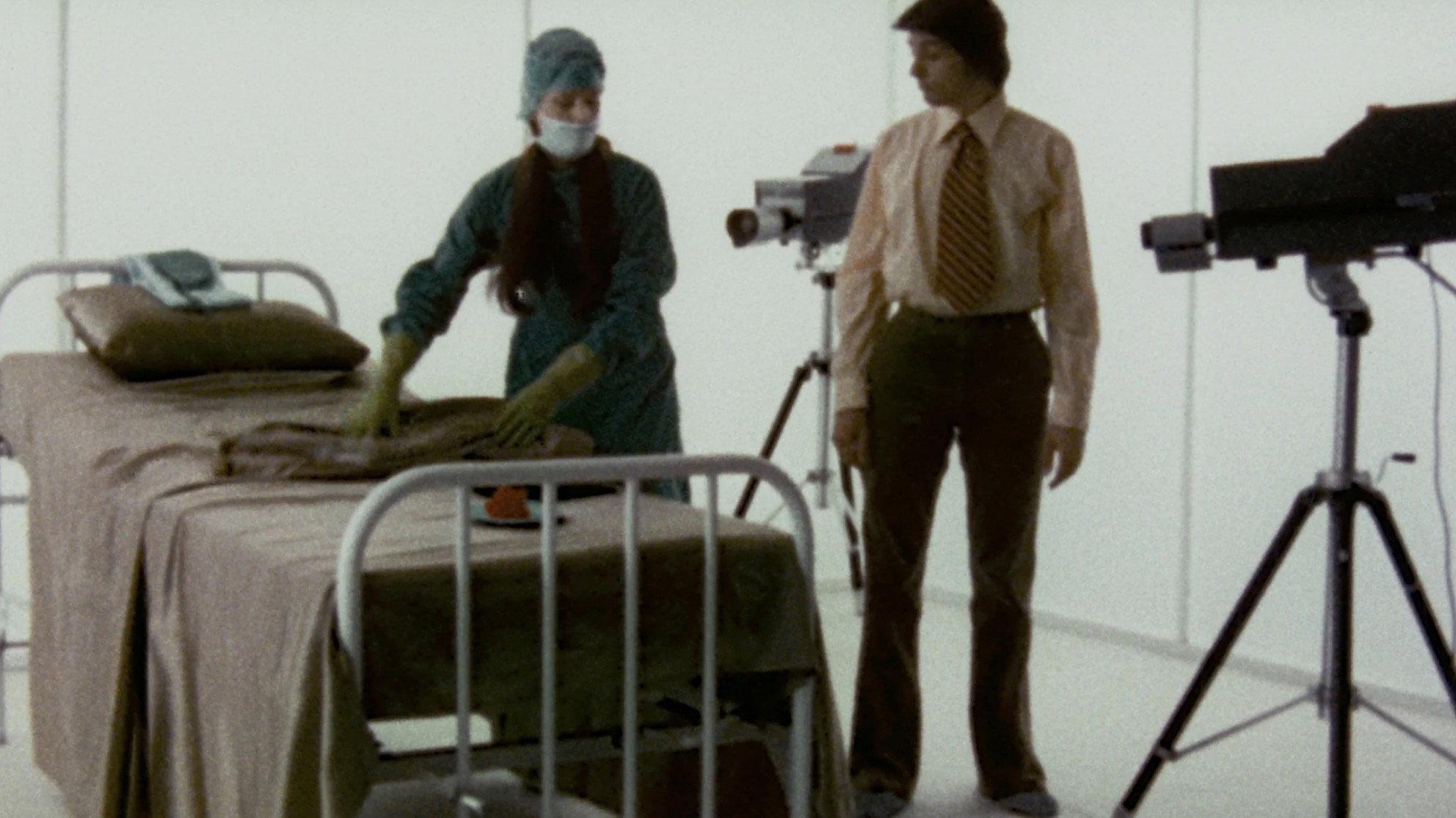 The Apple, the Stem and the Seeds 1974 movie scene