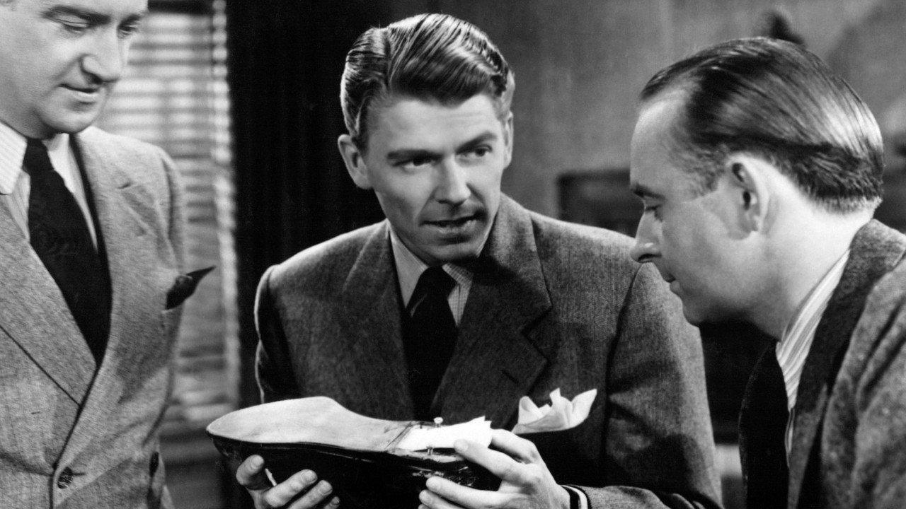 Murder in the Air 1940 movie scene