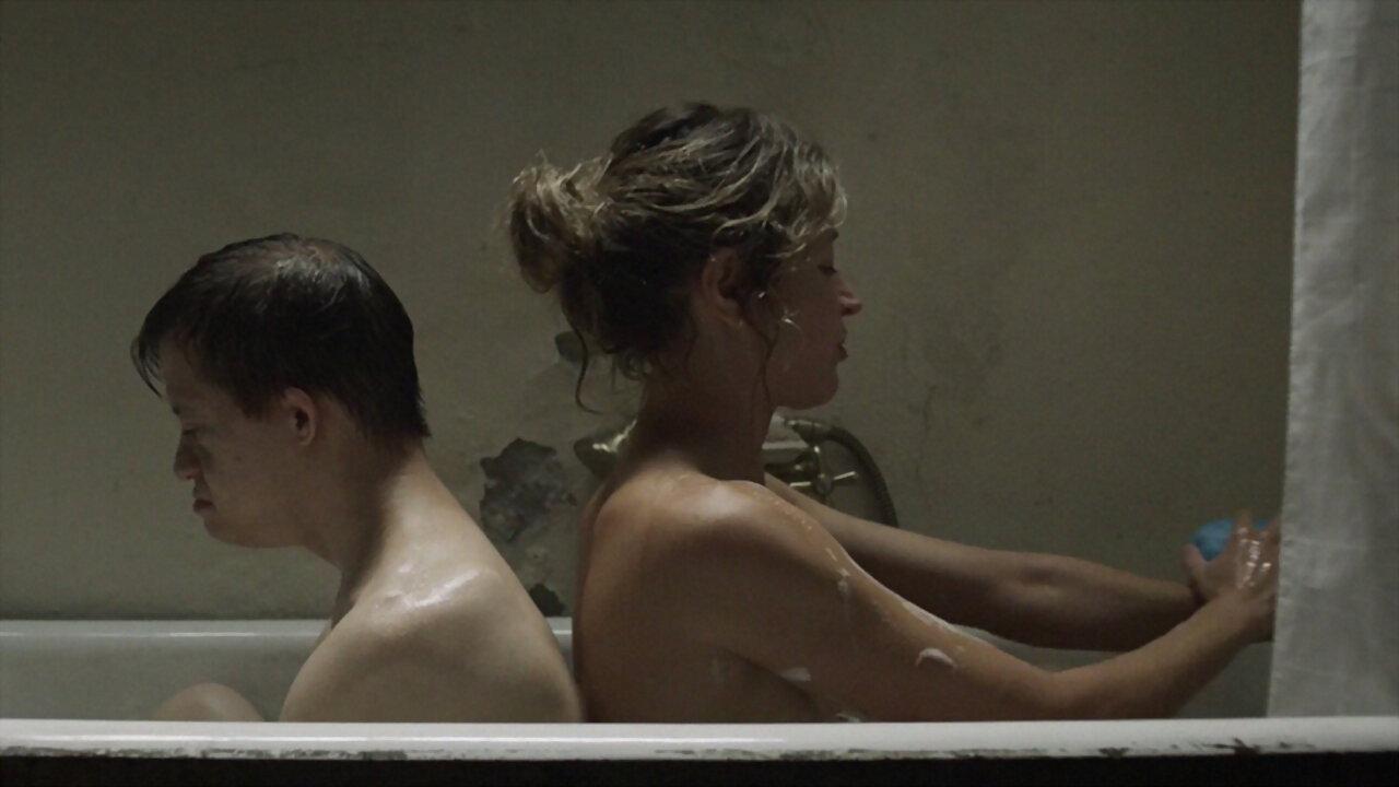 Leon and Olvido 2005 movie scene