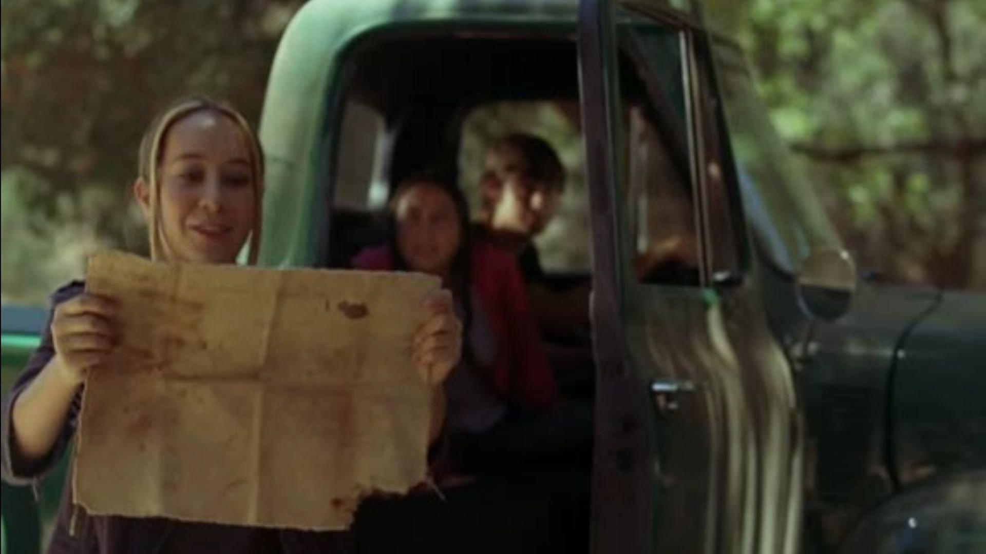 Hanna's Gold 2010 movie scene