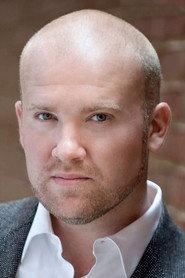 Tyler Simpson as Courtier in Le comte Ory 2011