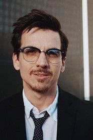 Nicholas Saenz as E.B. White in Bunny & Non-Bunnyness 2018