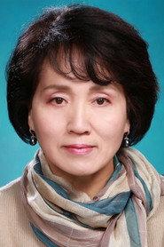 Min Kyeong-ok as Yeon-woo's Mother in Blossom 2016