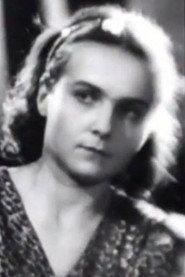 Nina Emelyanova as Accompanist in Concert for the Front 1942
