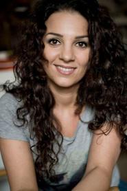 Hanife Sylejmani as Aylin in Weihnachten in Sommerby 